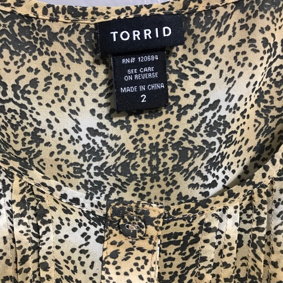 Torrid Animal Print Semi Sheer Tank Size 2 - Picture 2 of 5